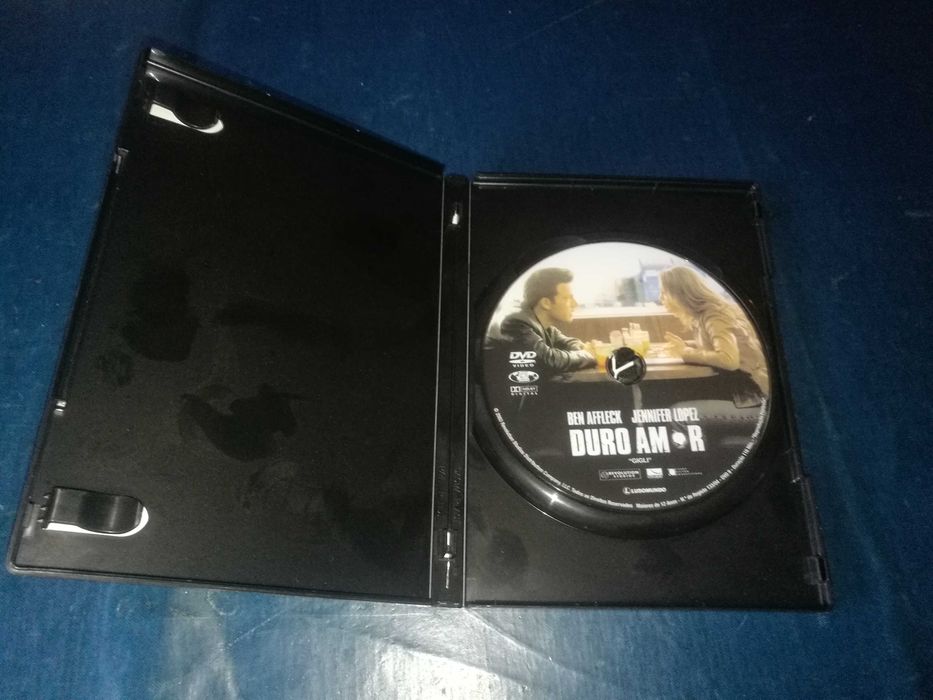 DURO AMOR	DVD (legendagem em Português)