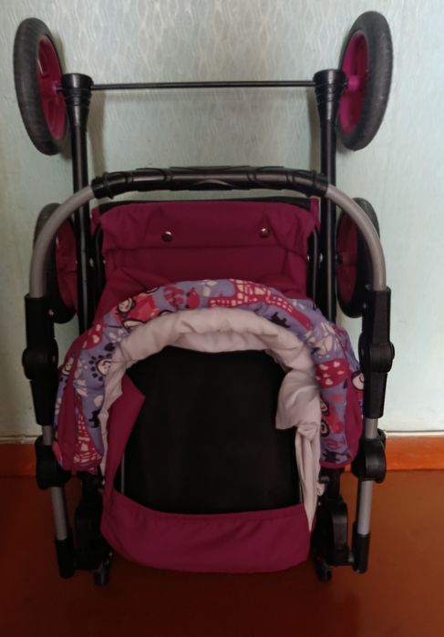 Коляска для кукол