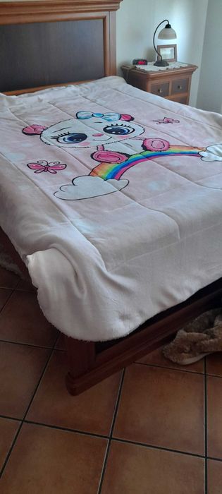 Edredão polar em rosa para quarto de menina
