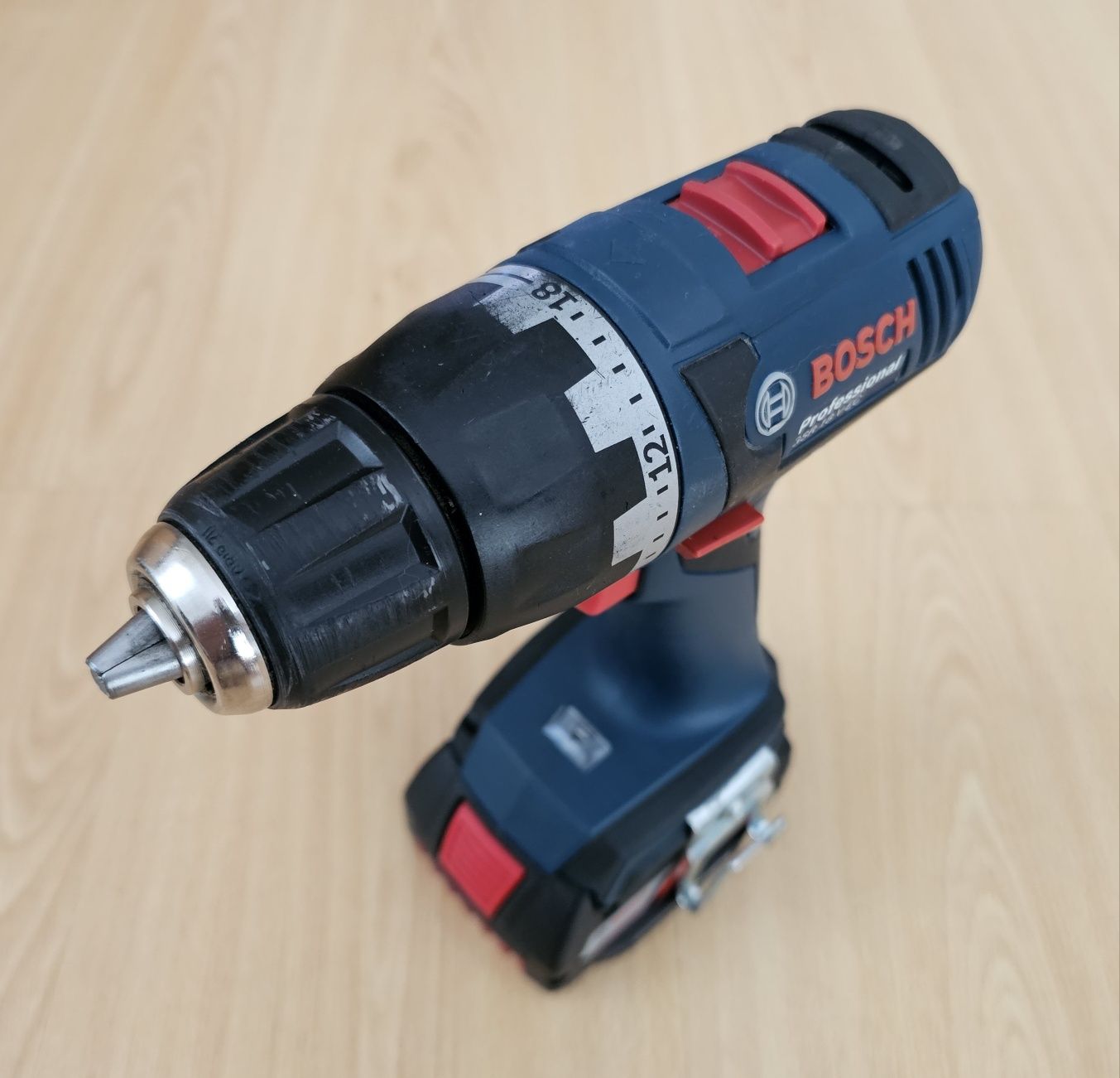 BOSCH GSR 18V-EC Wkrętarko-Wiertarka Bezszczotkowa 2xAku Ładow.Walizka