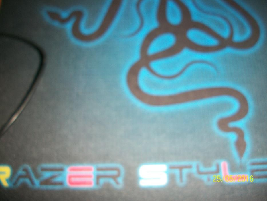 коврик RAZER новый, оверлок и без