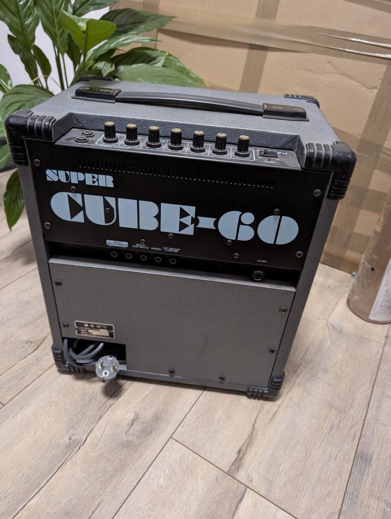 Roland Super Cube 60 MIJ wzmacniacz combo made in Japan japonia
