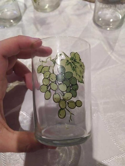 Uchwyty metalowe/ koszyki do szklanek.