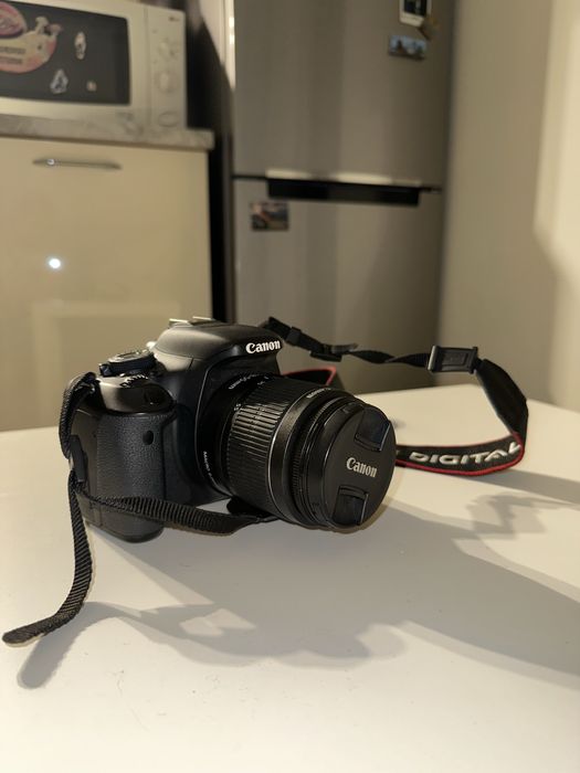 Canon EOS 600D + lens 18-55