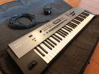 Sintetizador Roland RS-50 + saco