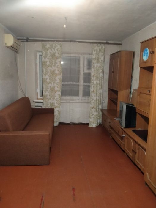 Оренда Кімнати у гуртожитку