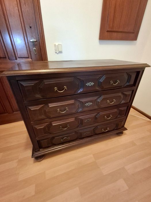 Cómoda Madeira 4 Gavetas