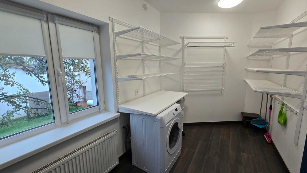 Будинок на горі, вул. Козацька, Голосіївська/Деміївська.