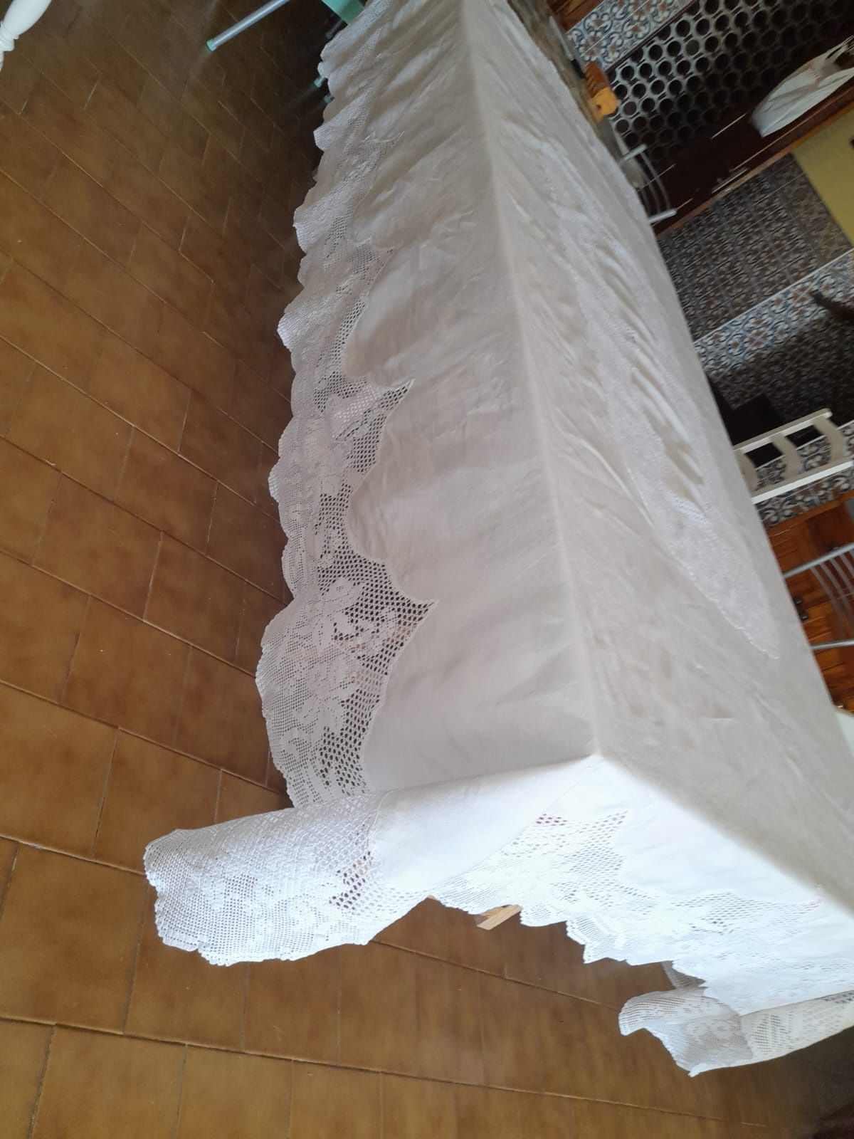 Toalha de renda e linho