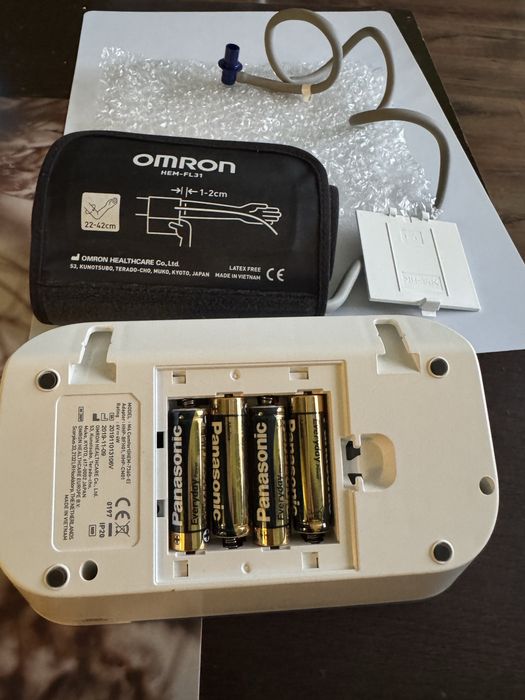 Ciśnieniomierz OMRON M6 Comfort
