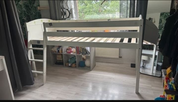 Łóżko piętrowe wysokie