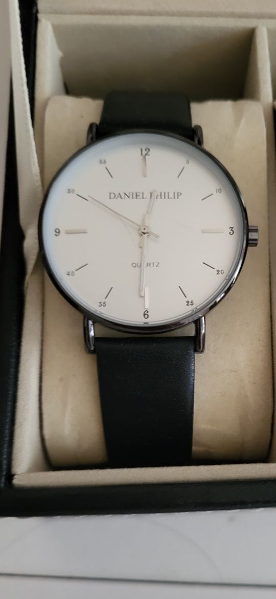 Sprzedam zegarek Daniel Philip