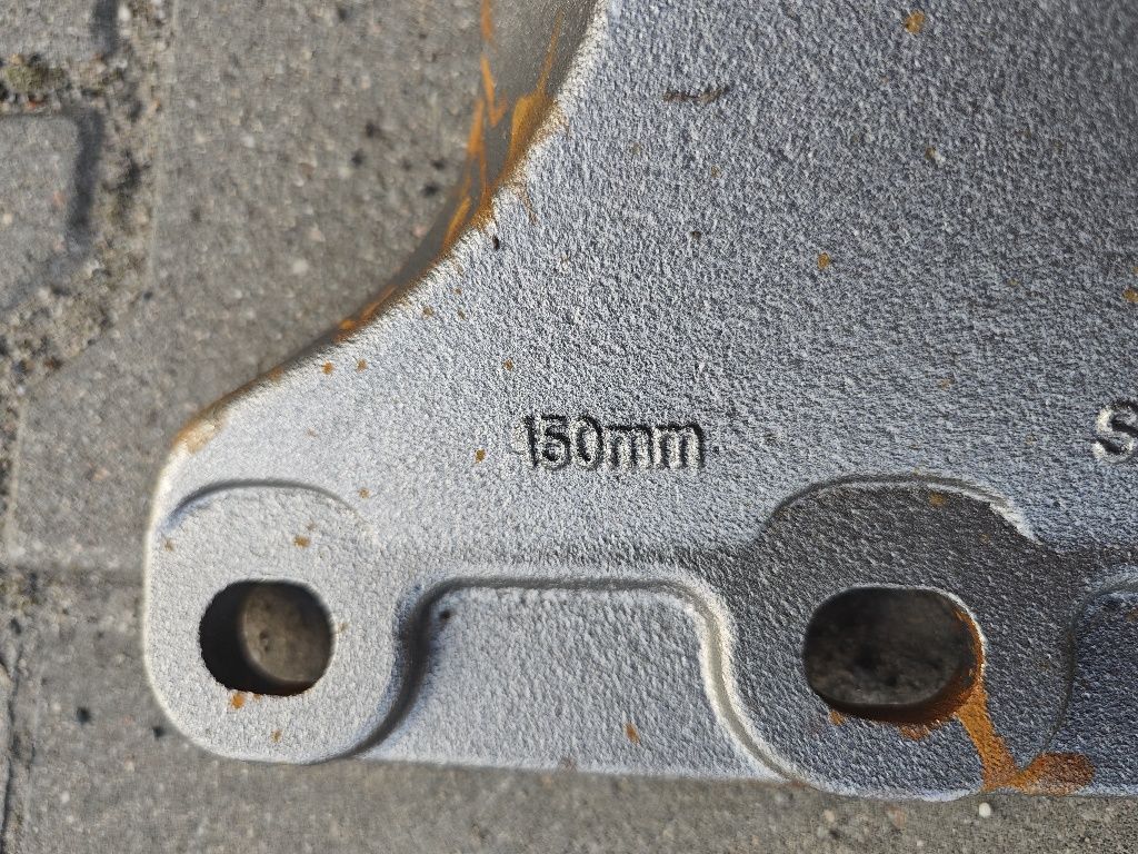 Łapa siodła 150mm Jost