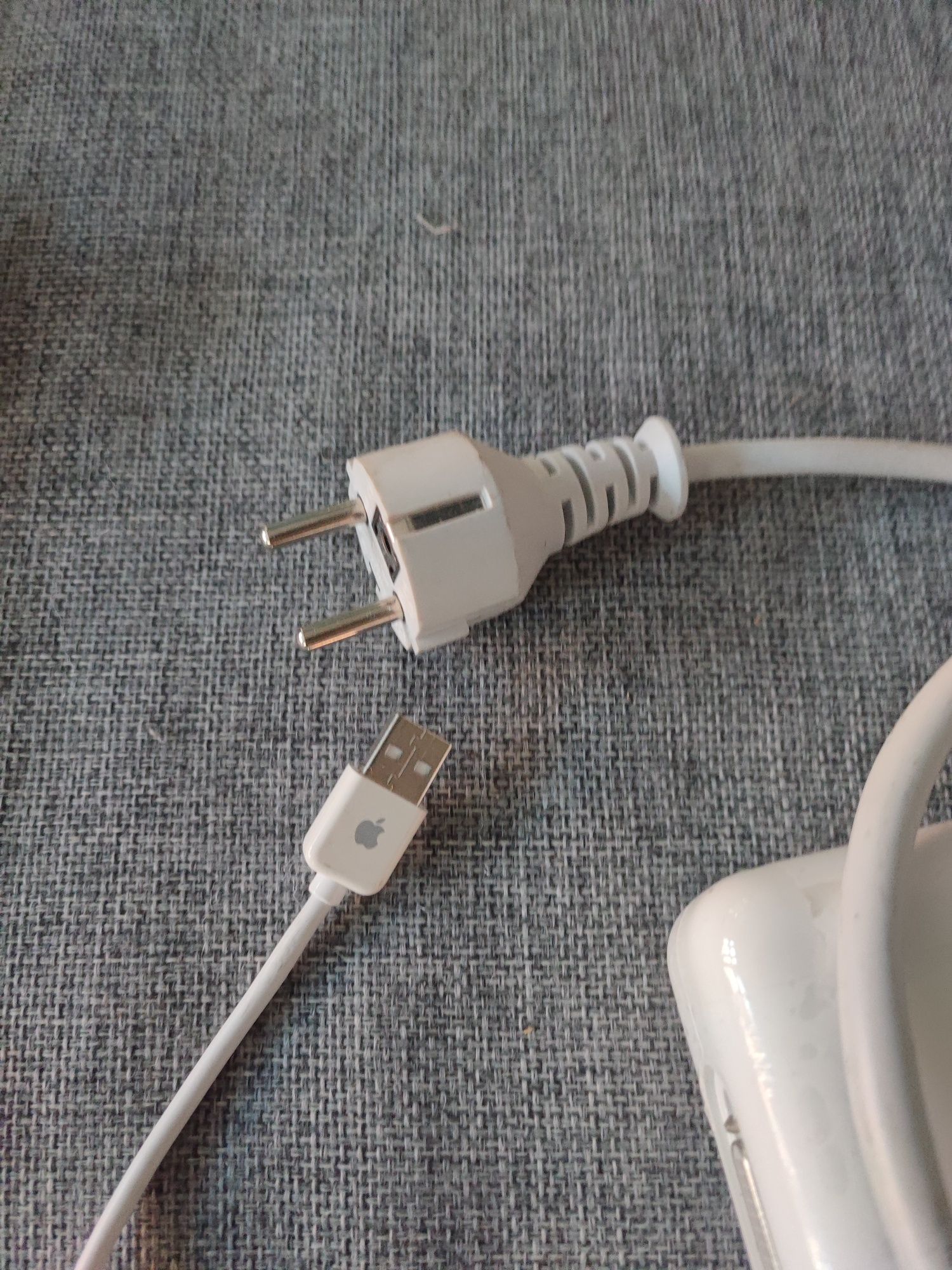 B125 Oryginalny zasilacz Apple A1006 do monitora kinowego DVi to ADC A