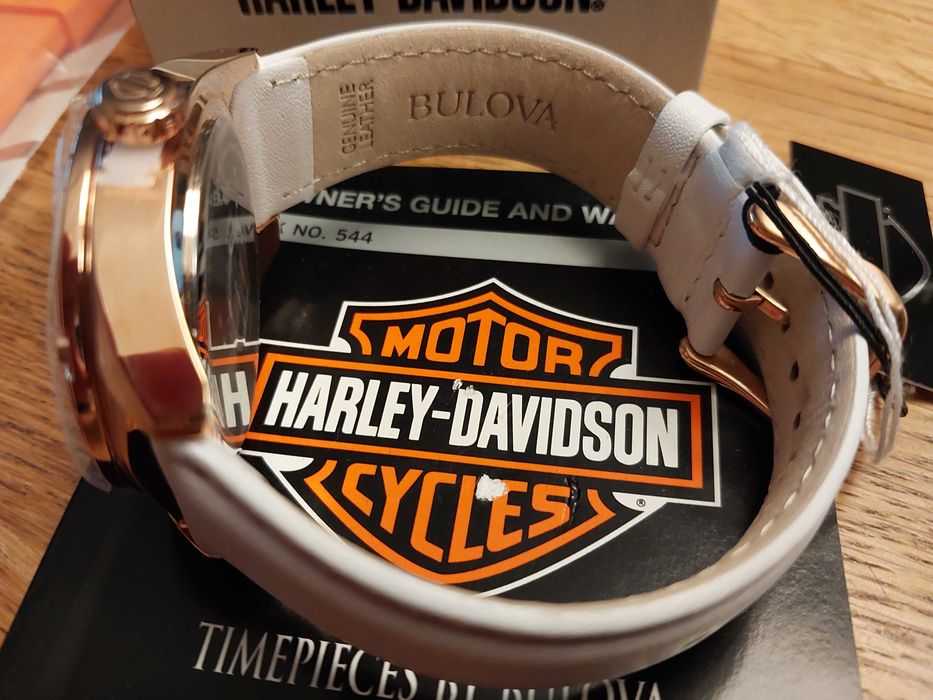 Harley Davidson Bulova Złoty Kryształki Wyjątkowy damski zegarek Nowy