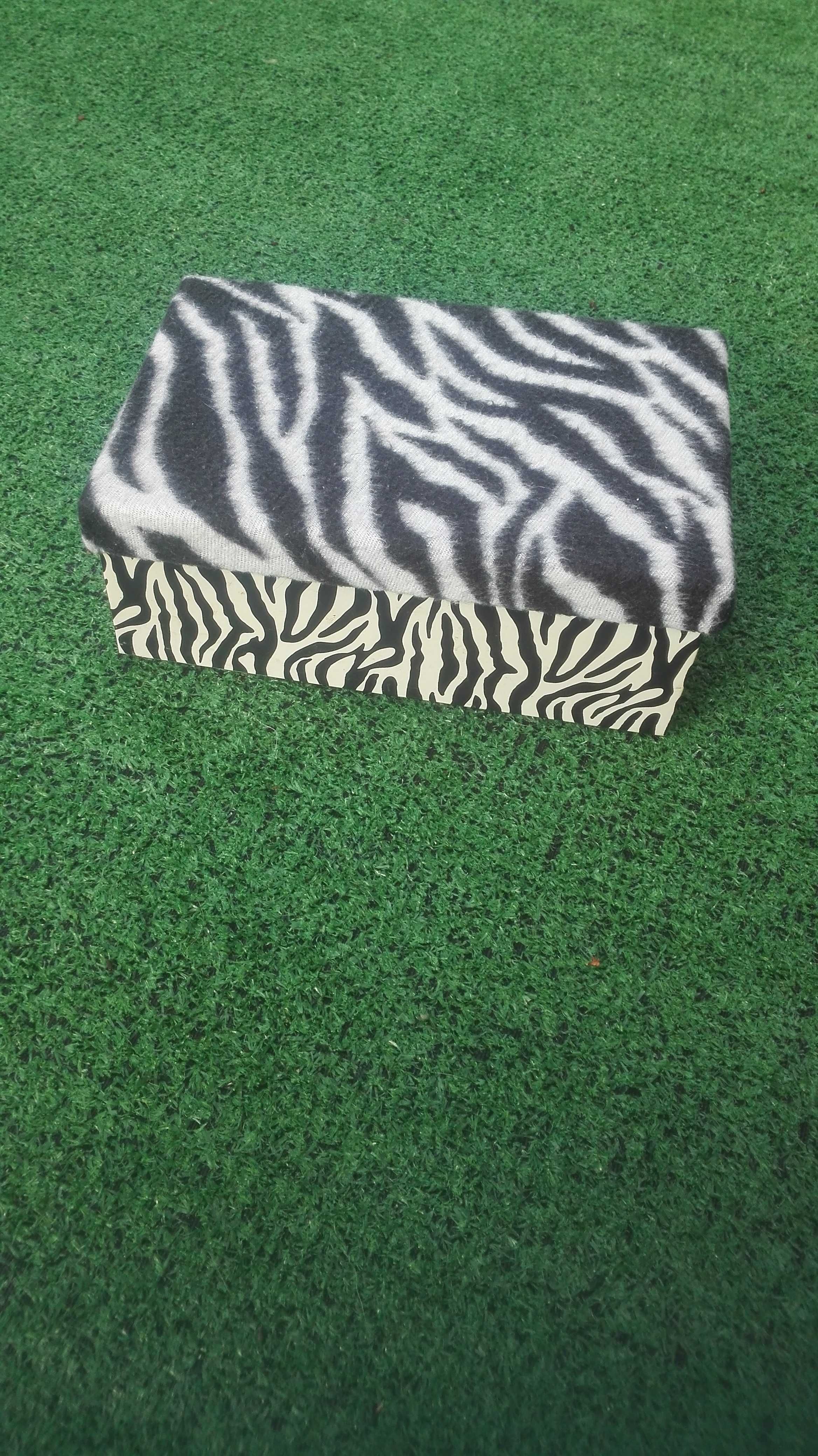 Pudełko motyw zebra