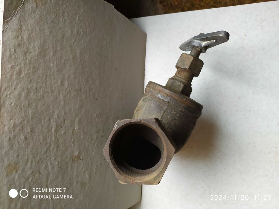 Вентиль чуг. Ду 50 Ру16 новый