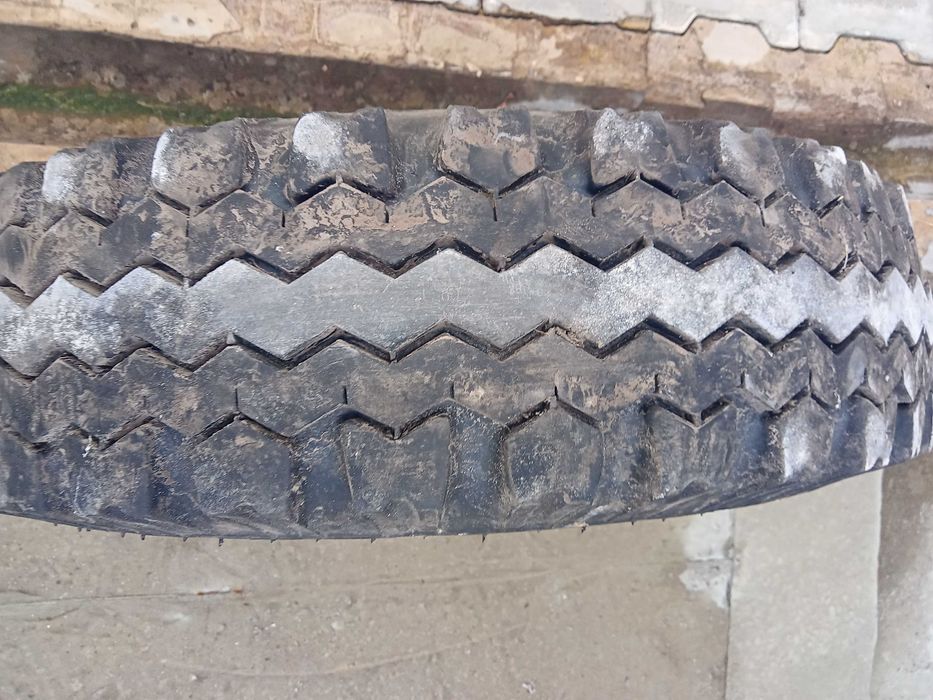 Продам шину УАЗ р15