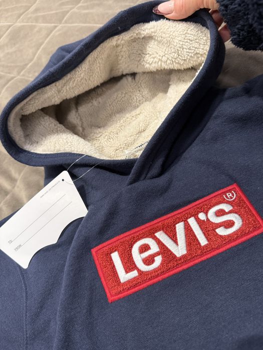 Нове худі лонгслів Levis оринінал на 12-13 років