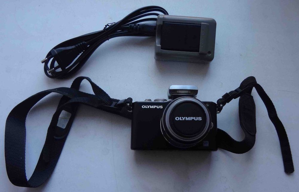 Цифровой фотоаппарат Olympus PEN Lite E-PL3