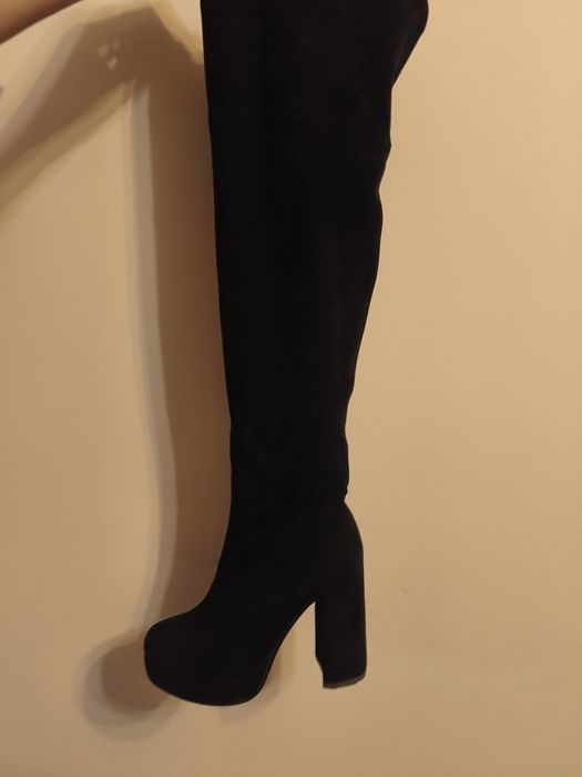 Ботфорти чорні натуральні замшеві  35-36 ркаблук 11 см