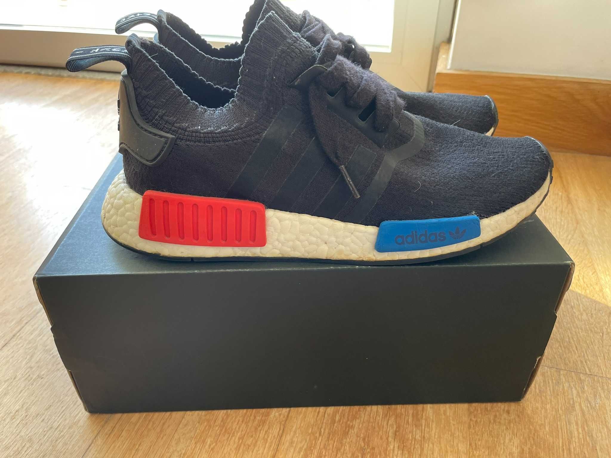 adidas NMD R1 Core Black Lush Red 40 2/3 US7.5