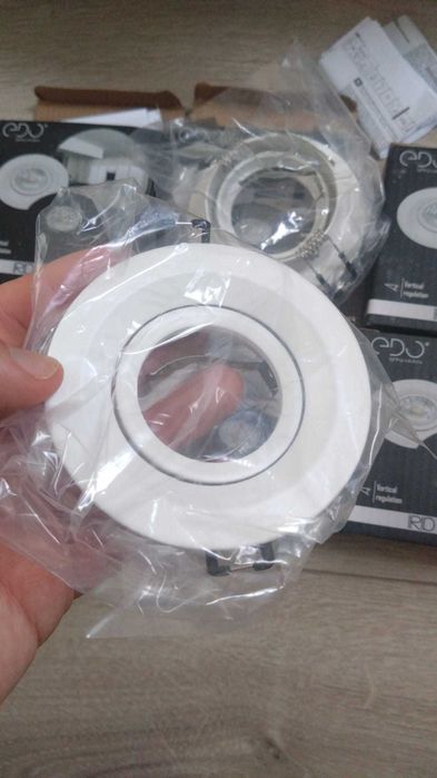 Oprawa halogenowa / LED - 6 sztuk - NOWE - 95 mm - ponad 50% taniej