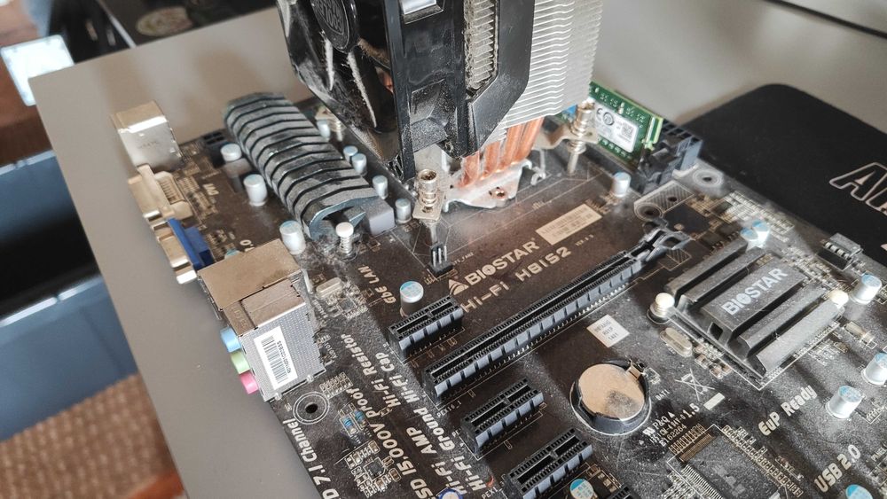 Motherboard Biostar Hi-Fi H81S2 + Celeron + 4GB DDR3