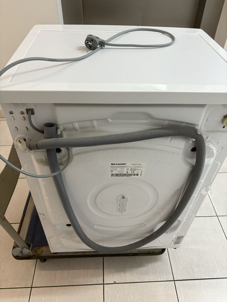 Pralka Sharp ES-HFA6103W3, 6 kg, uszkodzone łożysko