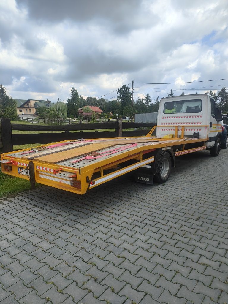 Iveco dayli pomoc drogowa autolaweta