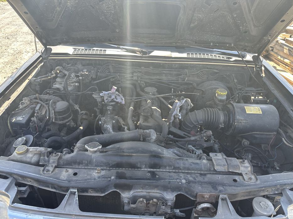 Разборка запчасти Nissan Navara King Cab D22 Кинг Каб Навара д22