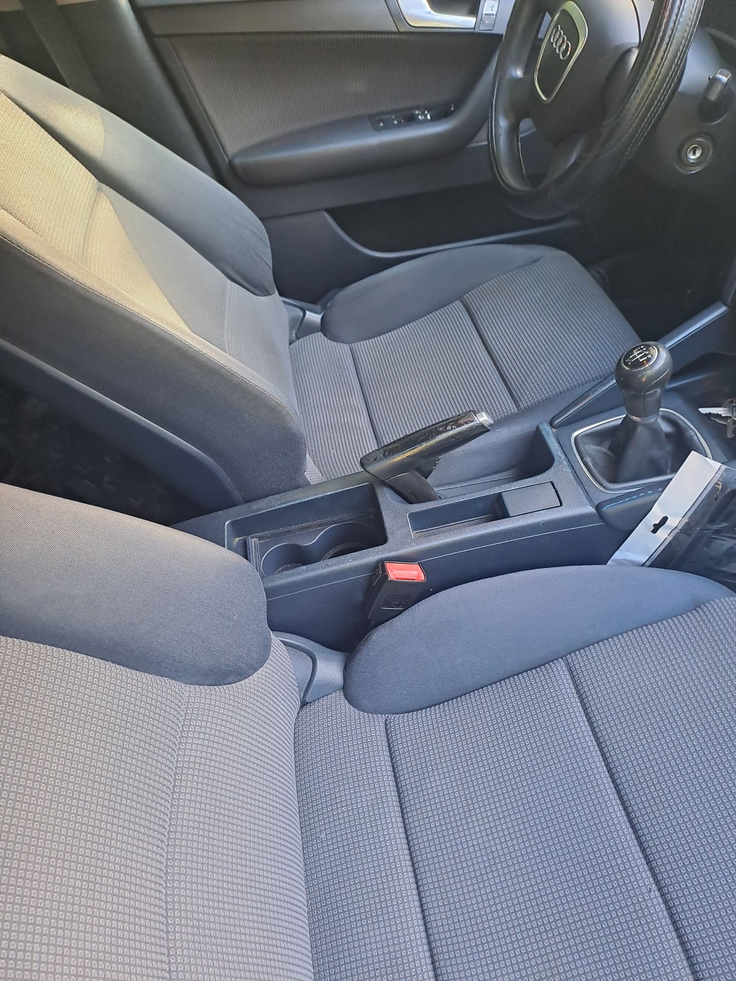 Sprzedam Audi a3.8p.1.9tdi.105km.2005r klimatronik aktualne
