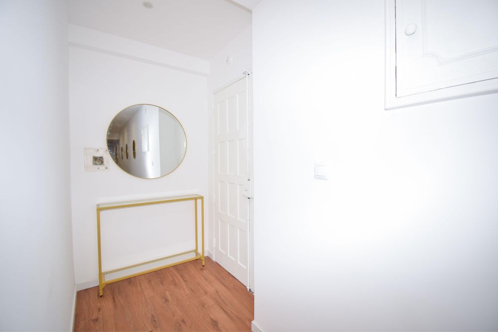 T3 Remodelado e mobilado - Atelier convertido em habitação