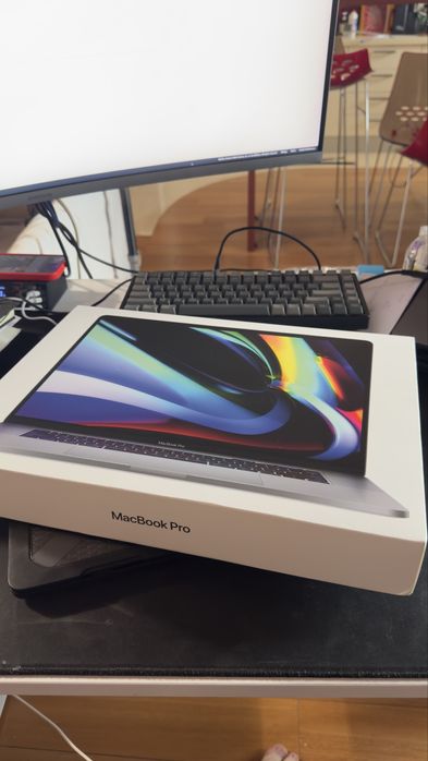 MacBook Pro 16 2019, hard 1TB с TouchBar (Space Gray)