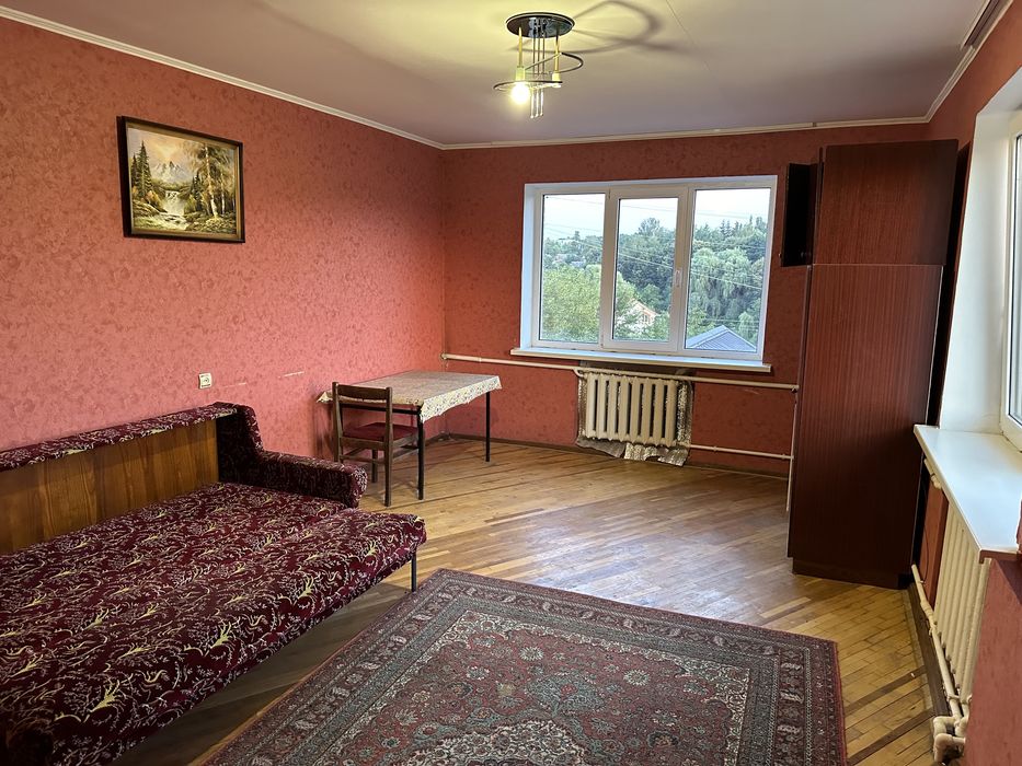 Здам кімнату в будинку на П‘ятничанах, вулиця Ольги Кобилянської