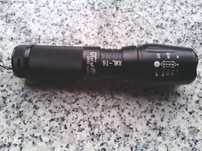 Lanterna Led tática 2000 LUMENS