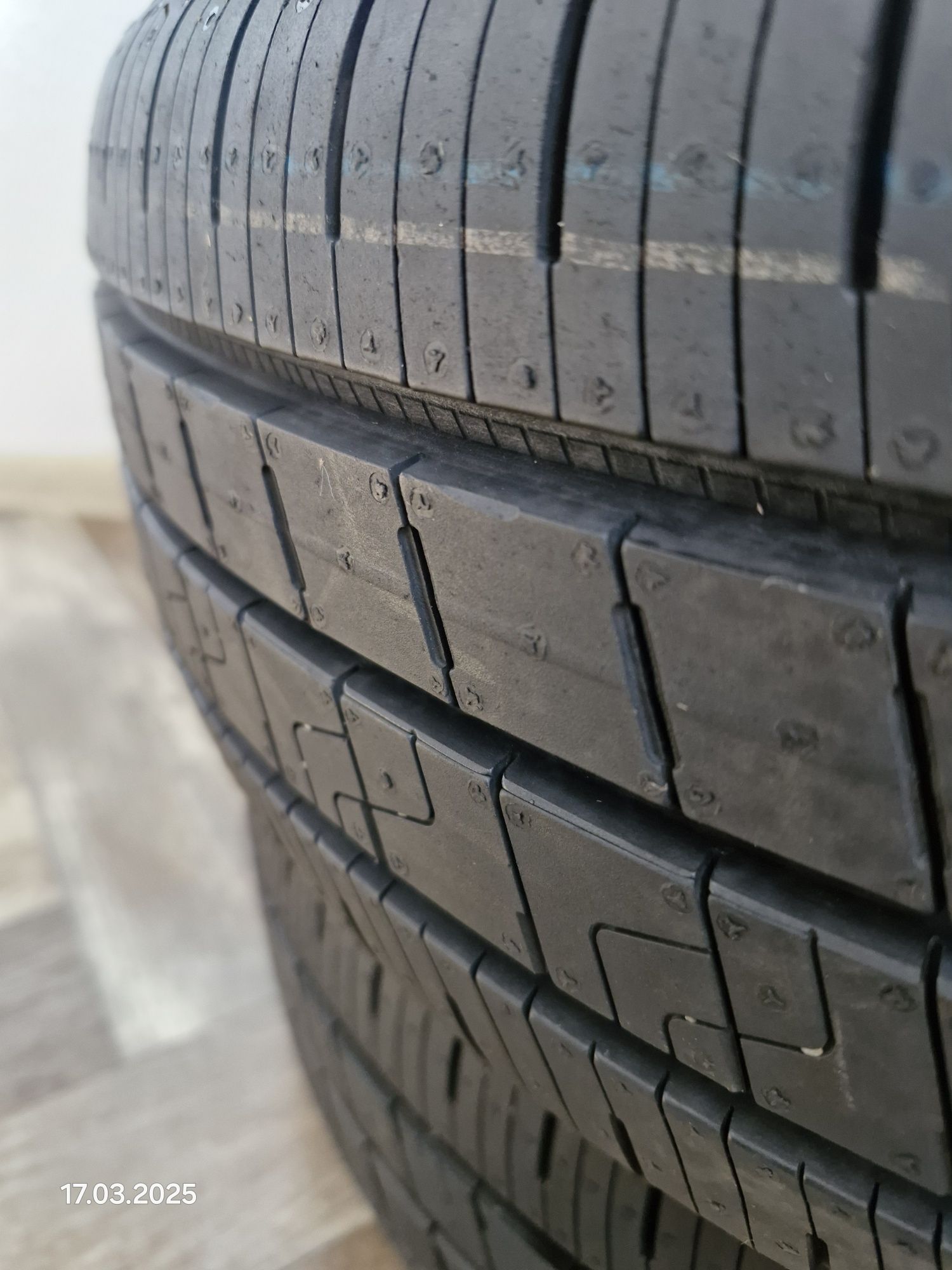 195/60R18 Goodyear EfficientGrip Performance 2 DEMO DOT2122