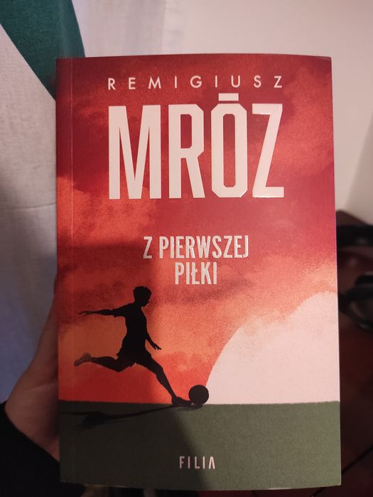 Z pierwszej piłki - Remigiusz Mróz