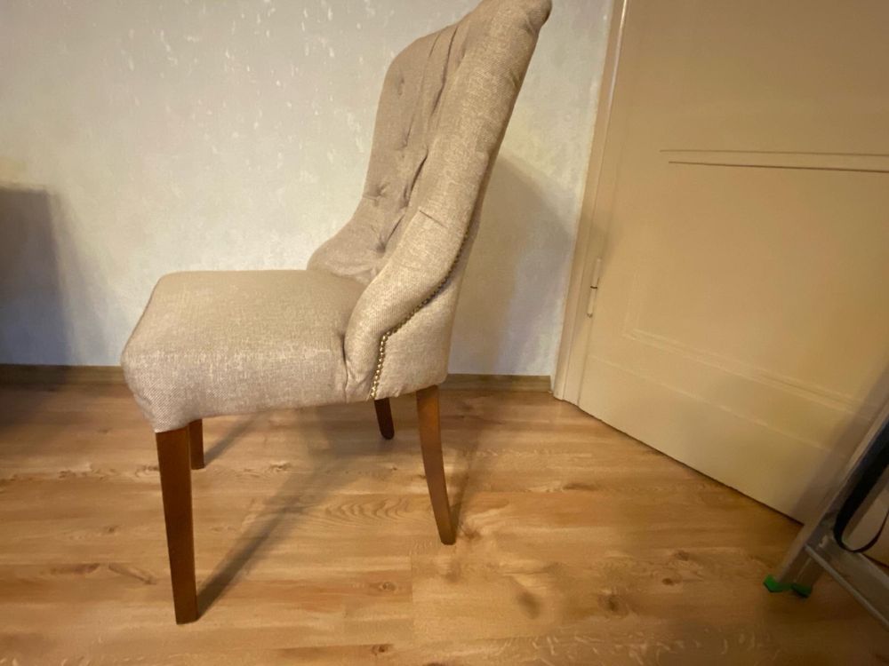 Krzesła tapicerowane -6 sztuk