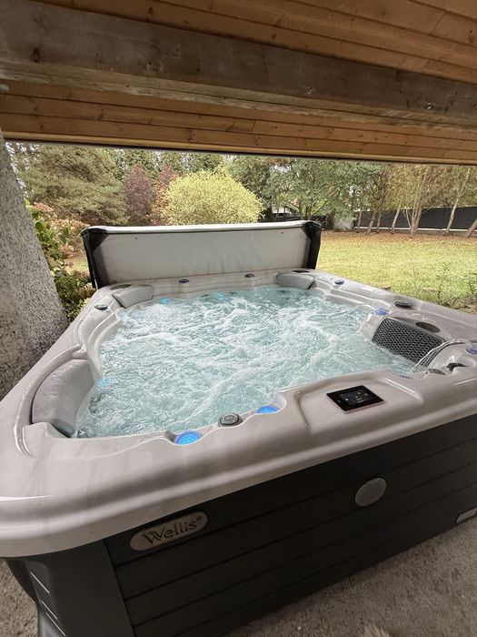 Wellis wanna ogrodowa - calo roczna 6 osobowa