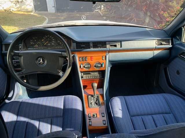 Mercedes 230 TE W124