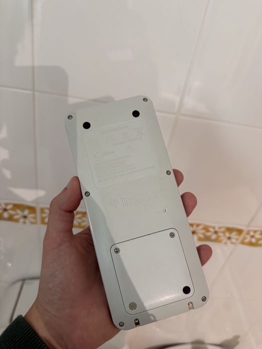 Calculadora Texas TI84 Plus CE-T