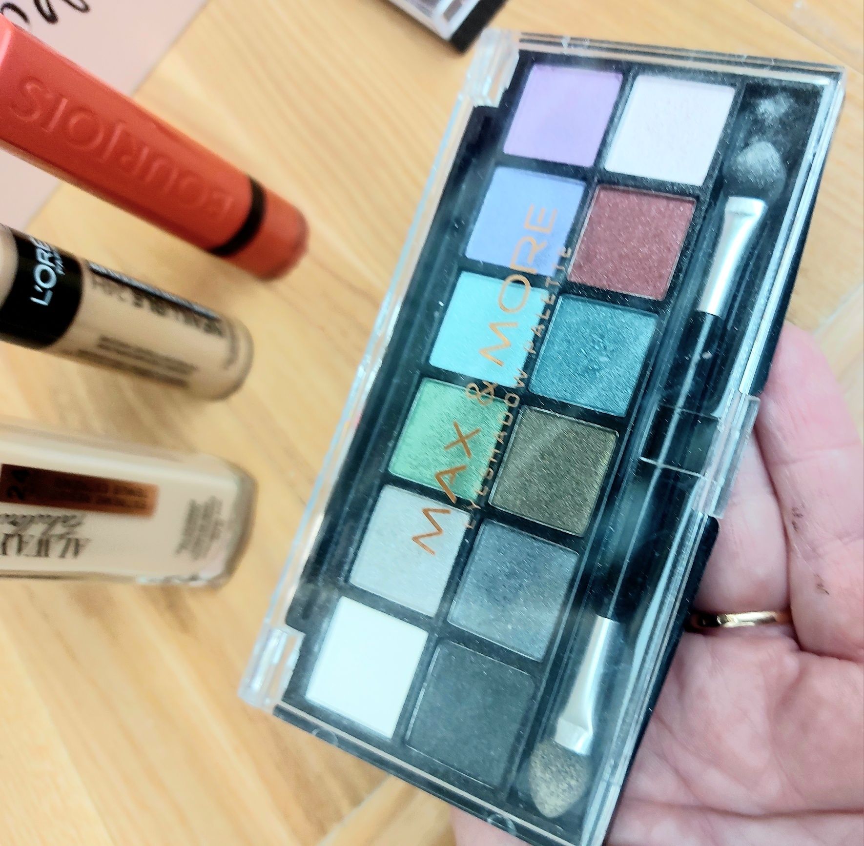 Лот декоративной косметики Bourjois, L'Oreal Paris
