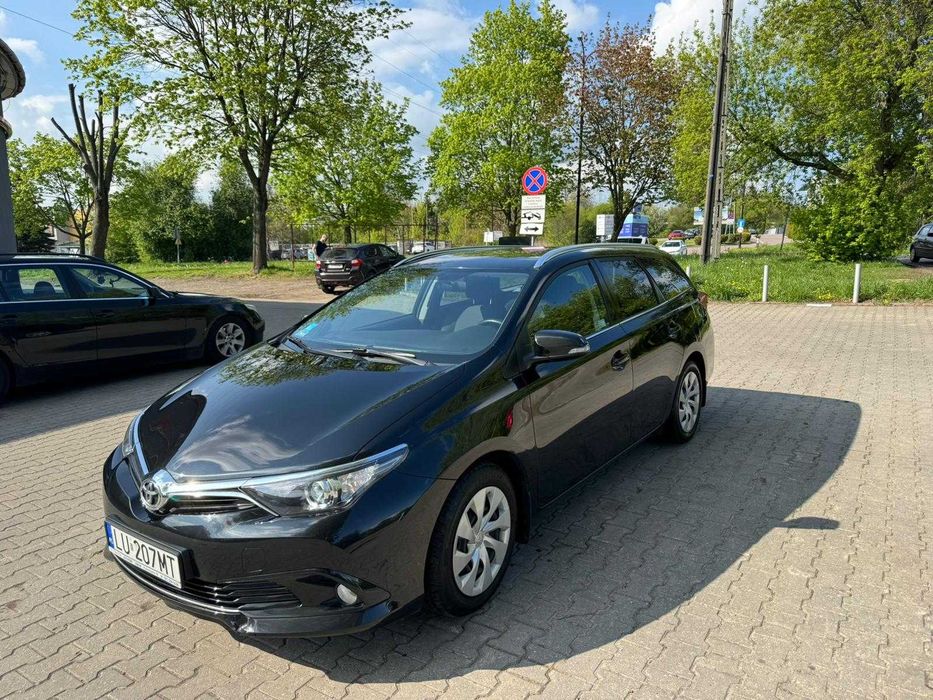 Sprzedam Toyotę Auris