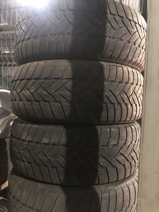 Продам зимові шини 255/50 R 19, DUNLOP GRANDTREK WTM3
