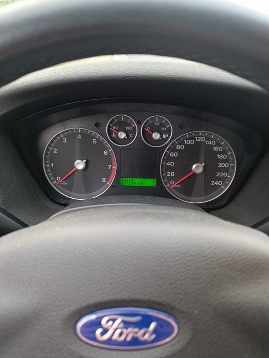 Ford Focus em bom estado