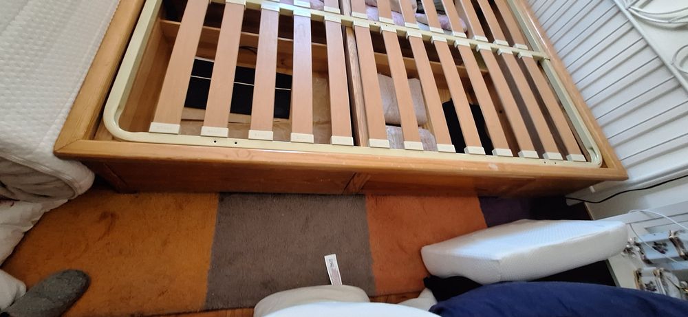 Cama em madeira natural com 4 gavetões 1,93 x1,44 com estrado