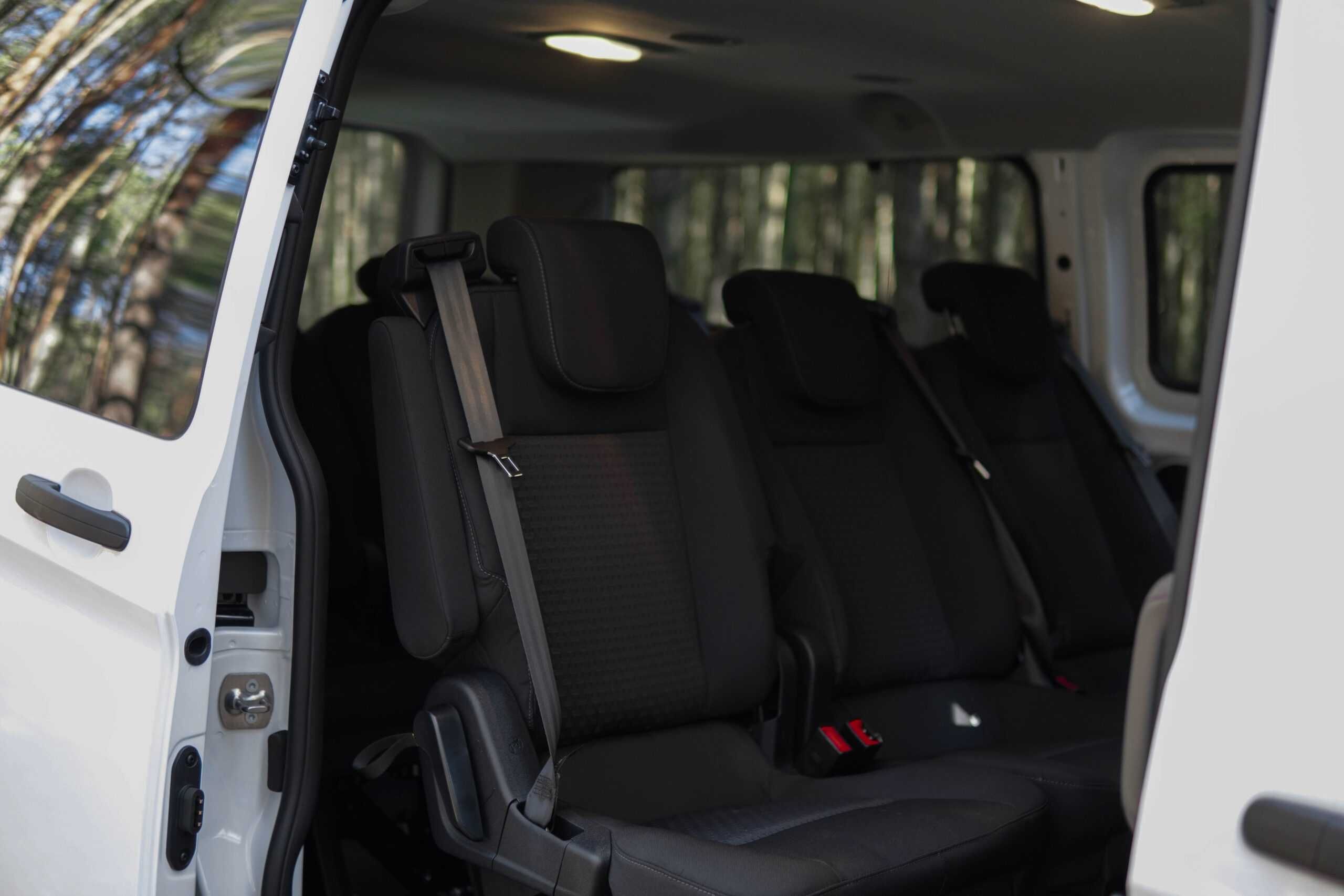 Wynajem busów 9-osobowych -  FORD Transit Custom