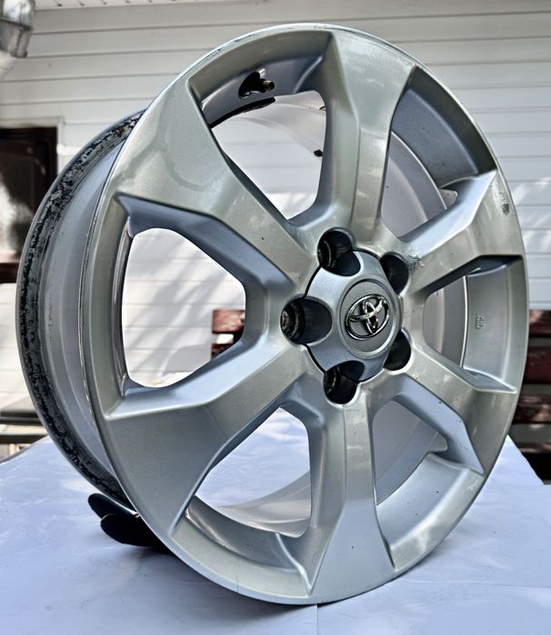 Оригінальні диски TOYOTA RAV 4 R17 (5x114,3)