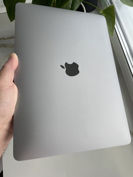 Apple MacBook Pro 13-inch Space Gray with M1 Chip (MYD82LL/A)